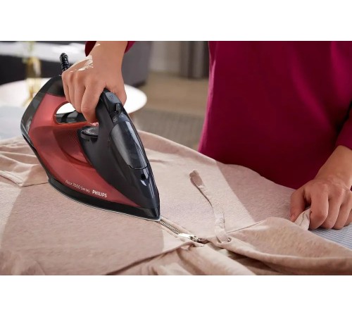 Утюг Philips DST7022/40 2800Вт черный/красный