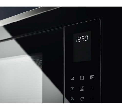 Микроволновая печь Electrolux LMS4253TMK 25л. 800Вт черный (встраиваемая) Микроволновая печь Electrolux LMS4253TMK 25л. 800Вт черный (встраиваемая)