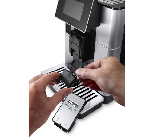 Кофемашина Delonghi ECAM610.75.MB 1450Вт черный/серебристый Кофемашина Delonghi ECAM610.75.MB 1450Вт черный/серебристый