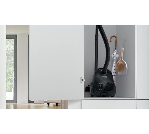 Пылесос Bosch BGBS2LB1 600Вт черный