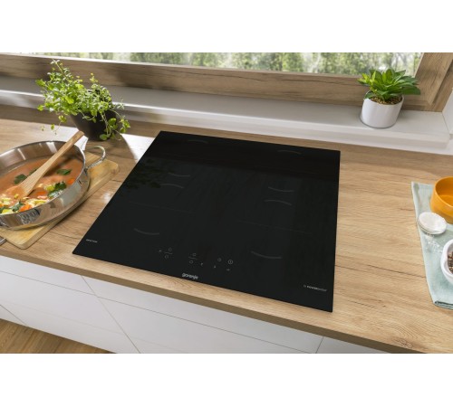 Индукционная варочная поверхность Gorenje GI6401BSCE черный Индукционная варочная поверхность Gorenje GI6401BSCE черный