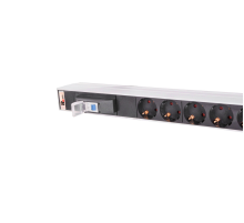Вертикальный блок розеток Rem -16 с авт. 16А 10 Schuko IEC 60320 C19 16A алюм. 33-48U колодка Rem R-16-10S-10C19-A-1420-K 30112224208