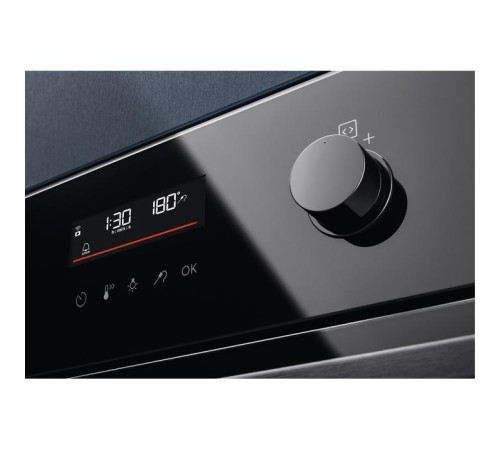 Встраиваемые электрические духовки ELECTROLUX/ Электрический духовой шкаф с конвекцией, приготовление на пару,объем 72 л, утапливаемые переключатели, 10 режимов, автопрограммы, очистка пиролитическая, 3 стекла в дверце, направляющие проволочные + телескоп