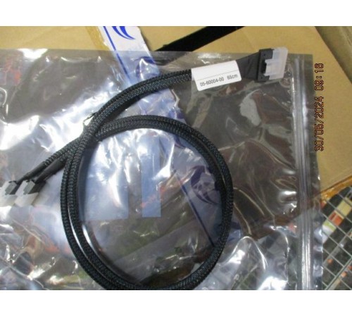 кабель Cable, x8 SFF-8654 to 2x4 SFF-8654 (Slim SAS), 0,65M (analog 05-60004-00 / ACD-60004-ZC)