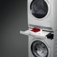 Монтажный комплект AEG/ Монтажный комплект пластиковый для установки сушильного барабана поверх стиральной машины с выдвижной полкой и крепежом AEG