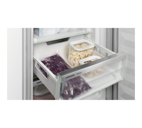 Встраиваемые холодильники Liebherr/ Pure, ниша 194 см, EasyFresh, МК NoFrost 3 контейнера, сенсорный дисплей Touch, door sliding. Встраиваемые холодильники Liebherr/ Pure, ниша 194 см, EasyFresh, МК NoFrost 3 контейнера, сенсорный дисплей Touch, door sliding.
