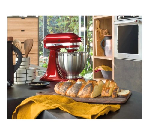 Настольный миксер KitchenAid Настольный миксер с откидным блоком Artisan 4.8 л, красный Настольный миксер KitchenAid Настольный миксер с откидным блоком Artisan 4.8 л, красный