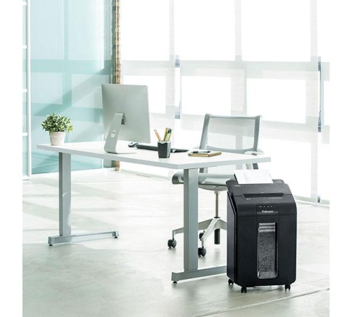 Шредер Fellowes® AutoMax® 100M, минирезка DIN P-4, 4х10 мм, автоподача 100 лст., 23 лтр., автореверc, шт Шредер Fellowes® AutoMax® 100M Шредер Fellowes® AutoMax® 100M, минирезка DIN P-4, 4х10 мм, автоподача 100 лст., 23 лтр., автореверc, шт Шредер Fellowes® AutoMax® 100M