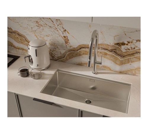 Кухонная мойка RIVELATO Rivelato Rinox 8044 UN Мойка нерж.сталь 1 чаши 800*440*200 в комплекте (доска, коландер, рол мат), монтаж: универсальный, материал: нержавеющая сталь, цвет: нержавеющая сталь Кухонная мойка RIVELATO Rivelato Rinox 8044 UN Мойка нерж.сталь 1 чаши 800*440*200 в комплекте (доска, коландер, рол мат), монтаж: универсальный, материал: нержавеющая сталь, цвет: нержавеющая сталь