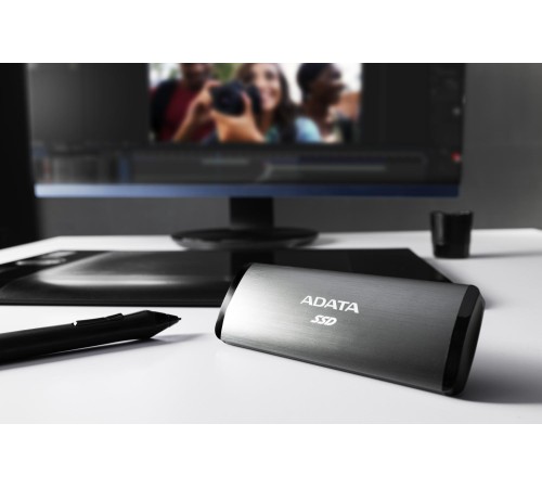 Твердотельный накопитель/ ADATA External SSD SE760, 2048GB, Type-C, USB 3.2 Gen2, R/W 1000/800 MB/s, 122x44x14mm, Black (3 года) Твердотельный накопитель/ ADATA External SSD SE760, 2048GB, Type-C, USB 3.2 Gen2, R/W 1000/800 MB/s, 122x44x14mm, Black (3 года)
