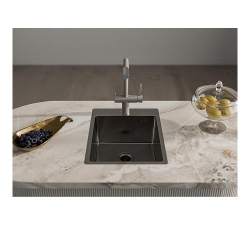 Кухонная мойка RIVELATO Rivelato Rinox 3850 PVD black Мойка нерж.сталь 1 чаша 380*500*200 мм, монтаж: врезной, материал: нержавеющая сталь, цвет: черный Кухонная мойка RIVELATO Rivelato Rinox 3850 PVD black Мойка нерж.сталь 1 чаша 380*500*200 мм, монтаж: врезной, материал: нержавеющая сталь, цвет: черный