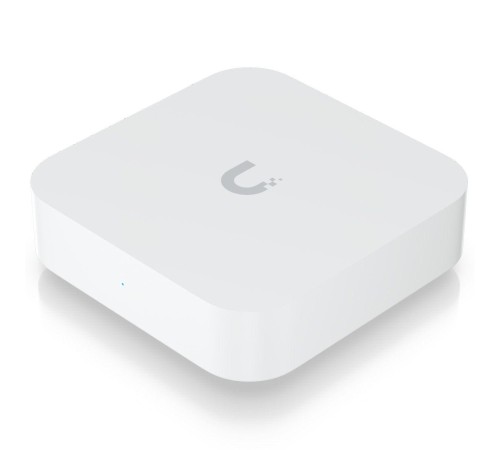 Межсетевой экран/ Compact independent gateway with a full suite of advanced routing and security features Межсетевой экран/ Compact independent gateway with a full suite of advanced routing and security features