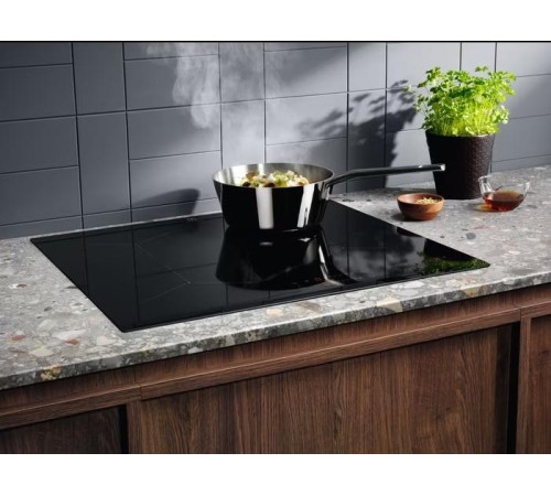 Встраиваемые индукционные панели ELECTROLUX/ индукционная на 4 конфорки, cтеклокерамика, мощность: 7200 Вт, независимая установка, слайдерное управление,размеры (ШхГ): 59x52 см