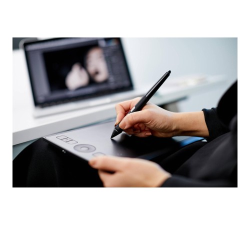 Графический планшет/ Intuos Pro S (Small)