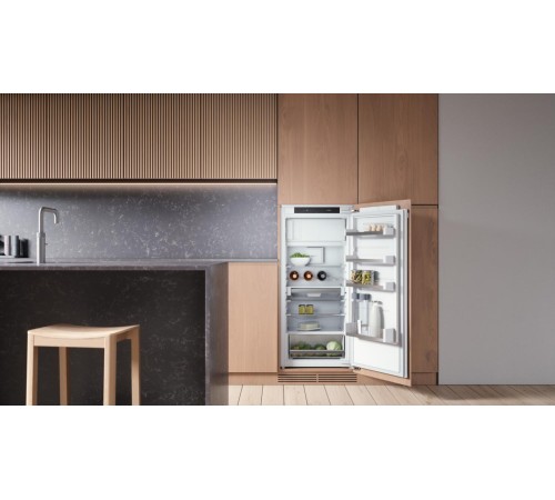 Встраиваемый холодильник ASKO/ Встраиваемый холодильник ASKO, Арт. 743637, МК сверху, объем 180 л, LED освещение, SuperCool, SuperFreeze, Low Frost, Soft Close, CoolFlow+, контроль влажности, электронная панель управления