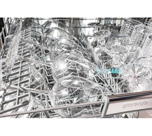 Посудомоечная машина Gorenje/ Посудомоечная машина Gorenje, загрузка 13 комплектов, стандартный мотор, регулировка верхней корзины по высоте, 2 корзины, сенсорное управление, световой и звуковой сигнал завершения цикла, отсрочка, полный AquaStop, энергоэф