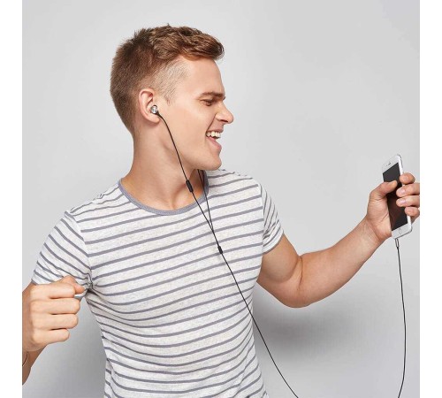 Наушники 1MORE Piston Fit In-Ear Headphones (Мятая упаковка) Наушники 1MORE Piston Fit In-Ear Headphones (Мятая упаковка)