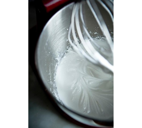 Настольный миксер KitchenAid Настольный миксер с откидным блоком Artisan 4.8 л, карамельное яблоко Настольный миксер KitchenAid Настольный миксер с откидным блоком Artisan 4.8 л, карамельное яблоко
