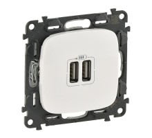 Valena ALLURE. Зарядное устройство с двумя USB-разьемами 240В/5В 1500мА. С лицевой панелью. Белое