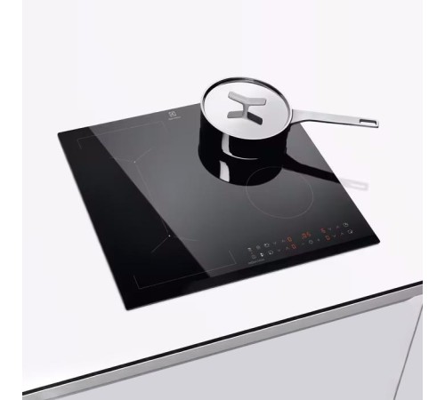 Встраиваемые индукционные панели ELECTROLUX/ индукционная варочная поверхность, цвет: Черный, сенсорное управление, 3-хступенчатая индикация остаточного тепла, акустический сигнал (вкл/выкл), автоматика закипания, блокировка панели управления, Таймер откл