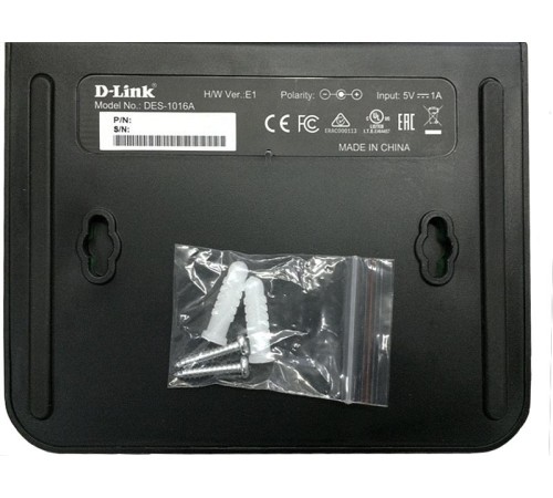 Коммутатор D-Link Неуправляемый коммутатор, 16x100Base-TX, корпус пластик (существенное повреждение коробки)