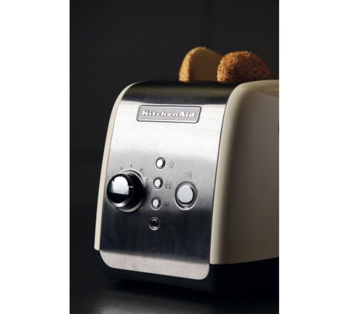 Тостер KitchenAid Тостер на 2 тоста моторизованный, кремовый Тостер KitchenAid Тостер на 2 тоста моторизованный, кремовый