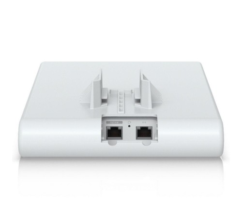 Точка доступа/ Indoor/outdoor WiFi 6 AP with 4 spatial streams, an integrated super antenna, and a gigabit passthrough port
