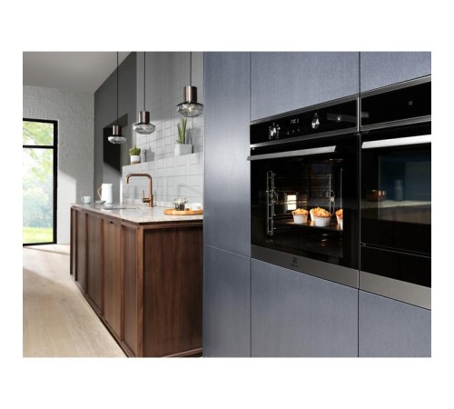 Встраиваемые электрические духовки ELECTROLUX/ Электрический духовой шкаф с конвекцией, приготовление на пару,объем 72 л, утапливаемые переключатели, 10 режимов, автопрограммы, очистка пиролитическая, 3 стекла в дверце, направляющие проволочные + телескоп