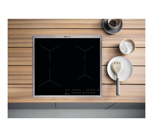 Встраиваемая варочная поверхность ELECTROLUX/ индукционная, 60 см, распознавание наличия посуды, черный цвет, рамка из нержавеющей стали Встраиваемая варочная поверхность ELECTROLUX/ индукционная, 60 см, распознавание наличия посуды, черный цвет, рамка из нержавеющей стали