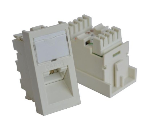 Вставка RJ-45 UTP Cat.5E, 22.5x45 мм угловая, с маркировкой, белая Вставка RJ-45 UTP Cat.5E, 22.5x45 мм угловая, с маркировкой, белая