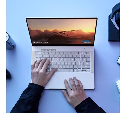 Ноутбук/ ASUS ROG Zephyrus G14 GA403UM-QS038 14"(2880x1800 OLED 120Hz)/AMD Ryzen 9 270(4Ghz)/32768Mb/1024PCISSDGb/noDVD/Ext:nVidia GeForce RTX 5060(8192Mb)/Cam/BT/WiFi/73WHr/war 1y/1.5kg/Platinum White/DOS +  +чехол