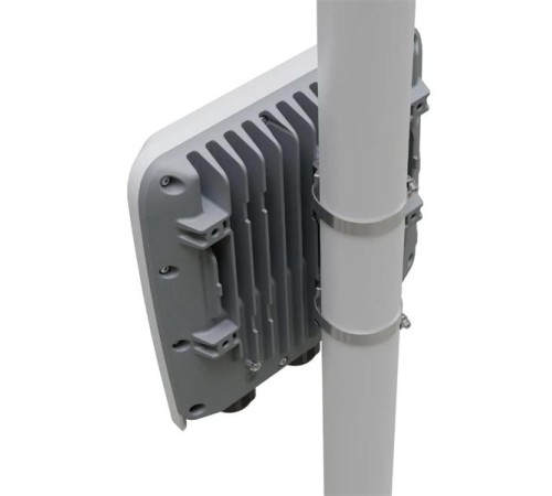 Маршрутизатор MikroTik RB5009UPR+S+OUToutdoor heavy-duty PoE router1x 2.5 Gigabit Ethernet, 10G SFP+, 1GB of RAM, 1GB NAND, modern quad-core CPU, 9 (!) powering options, durabl (незначительное повреждение коробки)