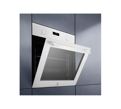 Встраиваемые электрические духовки ELECTROLUX/ Электрический духовой шкаф с конвекцией, приготовление на пару, объем 72 л, утапливаемые переключатели, 9 режимов,очистка каталитическая, 3 стекла в дверце, направляющие проволочные + телескопические (1 урове