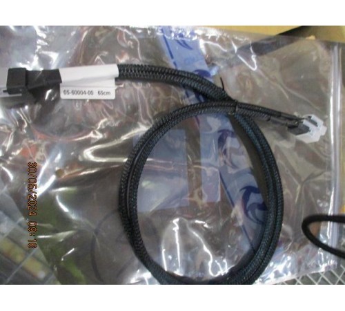 кабель Cable, x8 SFF-8654 to 2x4 SFF-8654 (Slim SAS), 0,65M (analog 05-60004-00 / ACD-60004-ZC)