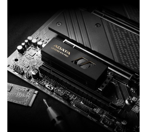 Твердотельный накопитель/ ADATA SSD LEGEND 970 PRO, 2000GB, M.2(22x80mm), NVMe 2.0, PCIe 5.0 x4, 3D NAND, R/W 14000/10000MB/s, IOPs 1 800 000/1 300 000, TBW 1480, DWPD 0.4, with Heat Sink (5 лет) Твердотельный накопитель/ ADATA SSD LEGEND 970 PRO, 2000GB, M.2(22x80mm), NVMe 2.0, PCIe 5.0 x4, 3D NAND, R/W 14000/10000MB/s, IOPs 1 800 000/1 300 000, TBW 1480, DWPD 0.4, with Heat Sink (5 лет)