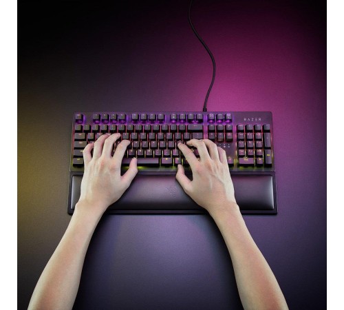 Подкладка для запястий Razer Ergonomic Wrist RestProForFull-sized Keyboards/ Razer Ergonomic Wrist RestProForFull-sized Keyboards Подкладка для запястий Razer Ergonomic Wrist RestProForFull-sized Keyboards/ Razer Ergonomic Wrist RestProForFull-sized Keyboards