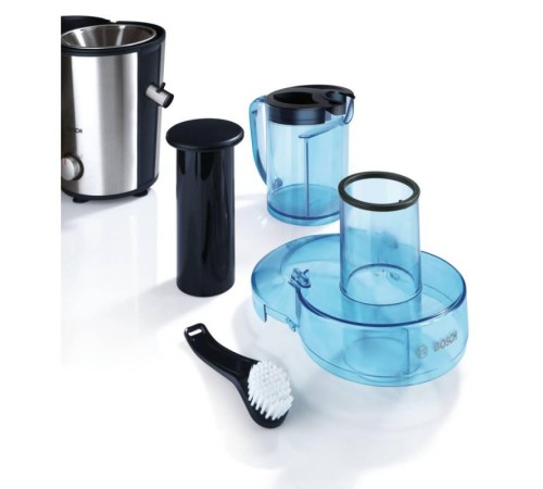 Соковыжималка BOSCH/ 700 Вт, универсальная, под целый фрукт,нерж/черный