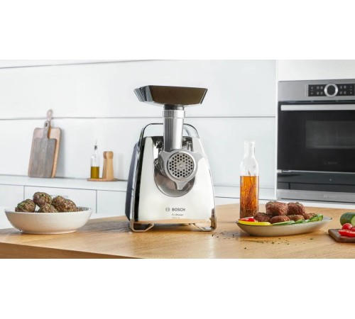 Мясорубка BOSCH/ Мясорубка 700Вт, 3.5 кг/мин, реверс, насадки: шинковка, кеббе, колбас Мясорубка BOSCH/ Мясорубка 700Вт, 3.5 кг/мин, реверс, насадки: шинковка, кеббе, колбас