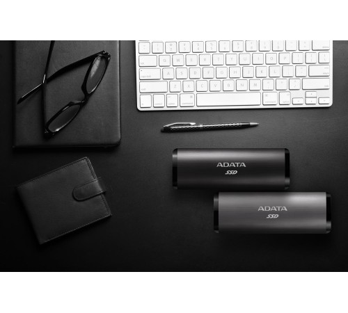Твердотельный накопитель/ ADATA External SSD SE760, 1024GB, Type-C, USB 3.2 Gen2, R/W 1000/800 MB/s, 122x44x14mm, Black (3 года) Твердотельный накопитель/ ADATA External SSD SE760, 1024GB, Type-C, USB 3.2 Gen2, R/W 1000/800 MB/s, 122x44x14mm, Black (3 года)