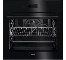 Встраиваемая электрическая духовка AEG/ Духовой шкаф с паром SteamCrisp ,пиролиз,сенсорный дисплей EXCite, основной цвет -черный,, таймер отключения, отложенный старт, будильник, хромированные направляющие из нержавеющей стали Easy Entry ,термозонд