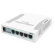 Коммутатор MikroTik RB260GS with 5 Gigabit ports and SFP cage, SwOS, plastic case, PSU
