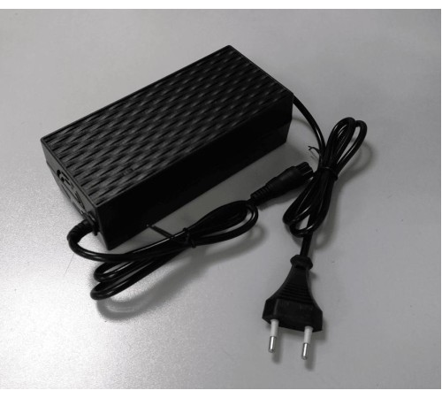 Зарядное устройство для электросамоката Accesstyle Storm 50S Зарядное устройство для электросамоката Accesstyle Storm 50S