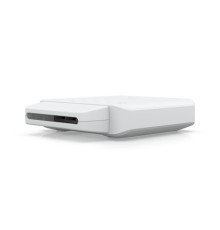 Коммутатор/ Flexible 5-port, Layer 2 PoE switch for indoor and outdoor use, that can be powered with PoE++