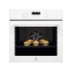 Встраиваемые электрические духовки ELECTROLUX/ Электрический духовой шкаф с конвекцией, приготовление на пару, объем 72 л, утапливаемые переключатели, 9 режимов,очистка каталитическая, 3 стекла в дверце, направляющие проволочные + телескопические (1 урове