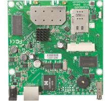 Точка доступа MikroTik RouterBOARD 912UAG with 600Mhz Atheros CPU, 64MB RAM, 1xGigabit LAN, USB, miniPCIe, built-in 5Ghz 802.11a/n 2x2 two chain wireless, 2xMMCX connectors, RouterOS L4