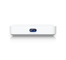 Маршрутизатор/ Compact Cloud Gateway with 30+ UniFi device / 300+ client support, 1 Gbps IPS routing, and multi-WAN load balancing