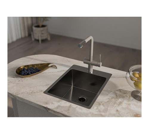 Кухонная мойка RIVELATO Rivelato Rinox 3850 PVD black Мойка нерж.сталь 1 чаша 380*500*200 мм, монтаж: врезной, материал: нержавеющая сталь, цвет: черный Кухонная мойка RIVELATO Rivelato Rinox 3850 PVD black Мойка нерж.сталь 1 чаша 380*500*200 мм, монтаж: врезной, материал: нержавеющая сталь, цвет: черный
