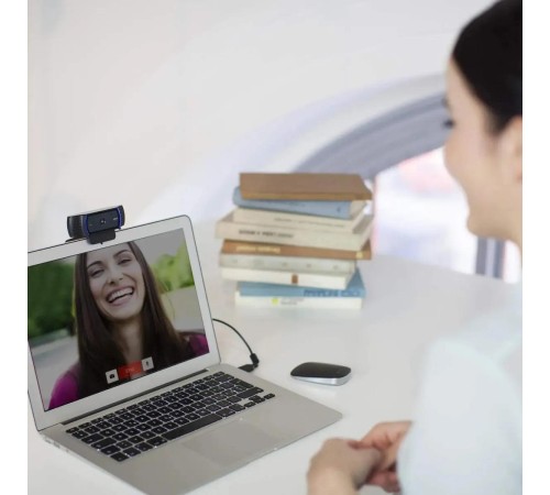 Веб-камера/ Logitech Full HD 1080p Pro Webcam C920, USB 2.0, 1920*1080, 15Mpix foto, Mic, Black Веб-камера/ Logitech Full HD 1080p Pro Webcam C920, USB 2.0, 1920*1080, 15Mpix foto, Mic, Black
