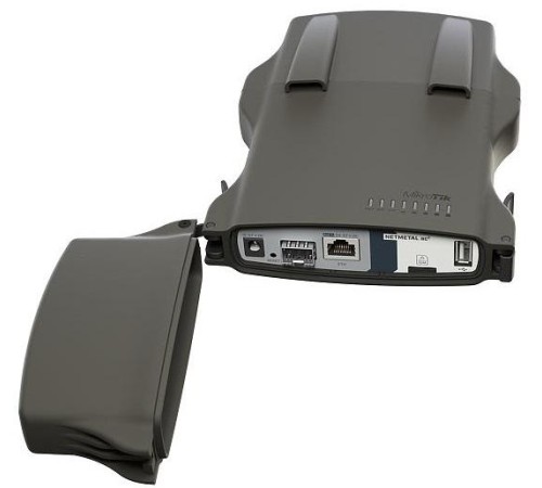 Точка доступа MikroTik NetMetal ac2 (Four core 716MHz CPU, 256MB RAM, 1xGigabit LAN, 1xSFP cage, 1xUSB, built-in 5Ghz 802.11ac 2x2 wireless with two RP-SMA connectors, built-in 2.4Ghz 802.11ac 2x2 wireless with two