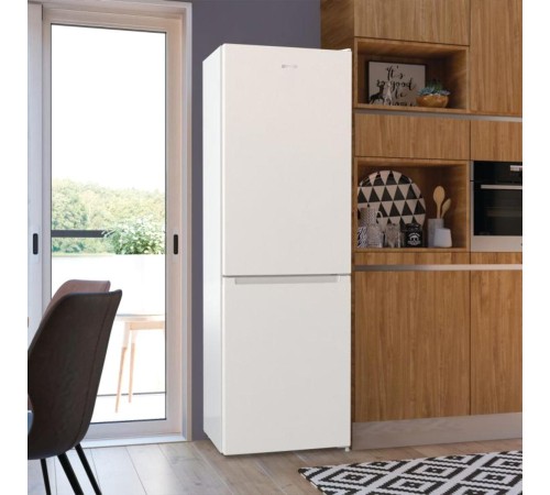 Холодильник Gorenje/ Холодильник Gorenje, отдельностоящий, объем 320 л (210+110 л), No Frost Plus, Multiflow 360, быстрое замораживание, цифровой дисплей, электронное управление, энергоэффективность А++, уровень шума 38 дБ, цвет белый